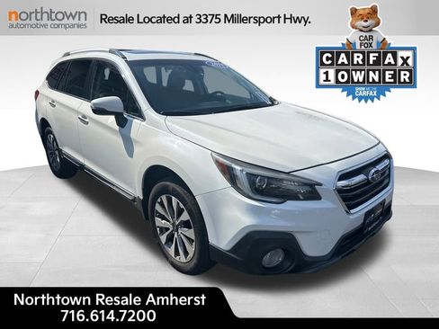 Used 2018 Subaru Outback 3.6R Touring image 1