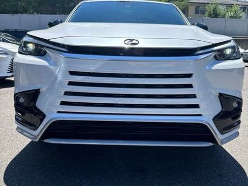 New 2026 Lexus TX 500h AWD image 9