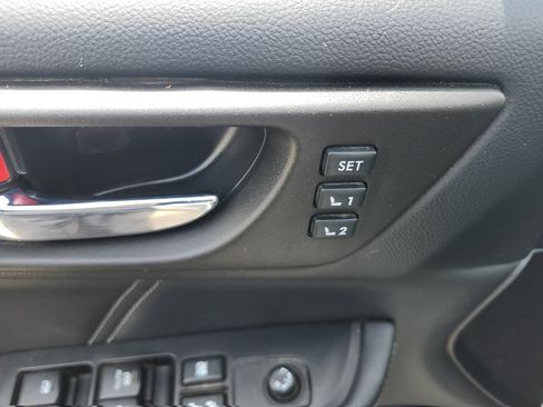 Used 2018 Subaru Outback 2.5i Limited image 19