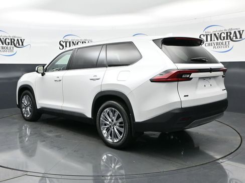 Used 2025 Toyota Grand Highlander AWD image 5