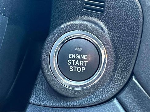 Used 2023 Subaru Outback Limited image 31