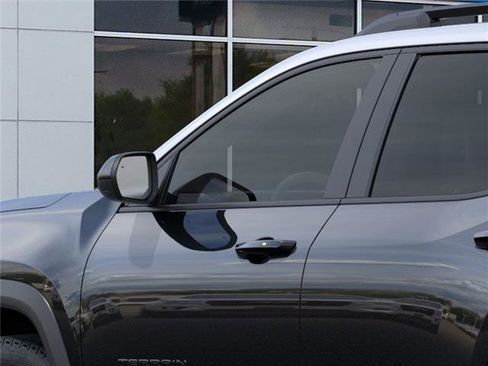 New 2026 GMC Terrain Elevation w/ Elevation Premium Package image 12