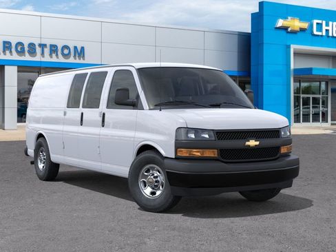 New 2026 Chevrolet Express 3500 Extended RWD image 7