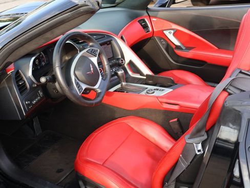 Used 2016 Chevrolet Corvette Stingray Convertible w/ 3LT Preferred Equipment Group RWD image 18
