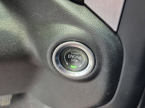 Used 2020 GMC Sierra 1500 SLE w/ SLE Value Package RWD image 31