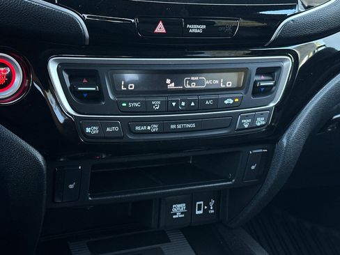 Used 2023 Honda Ridgeline Black Edition image 21