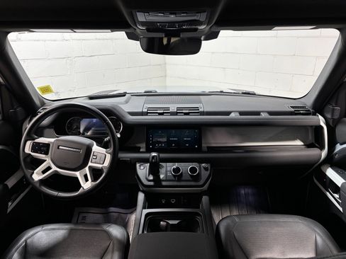 Used 2023 Land Rover Defender 110 SE AWD/4WD image 35