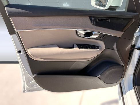 New 2026 Volvo XC90 B6 Ultra image 22