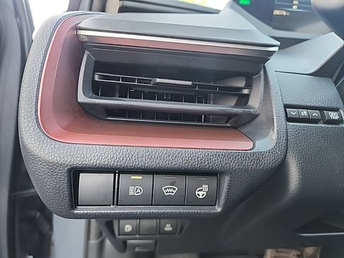 Used 2024 Toyota Prius Prime FWD image 24