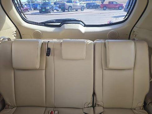 Used 2019 Toyota Highlander FWD V6 image 11