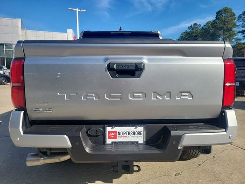 Certified 2025 Toyota Tacoma SR5 image 4