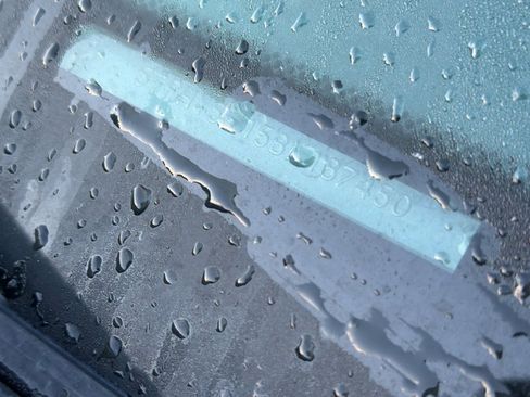 Used 2011 Toyota Tundra Limited image 3