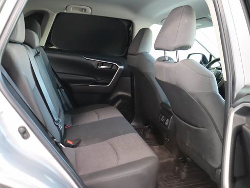 Used 2023 Toyota RAV4 XLE AWD/4WD image 17