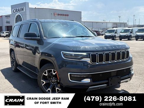Used 2024 Jeep Wagoneer Series III AWD/4WD image 1