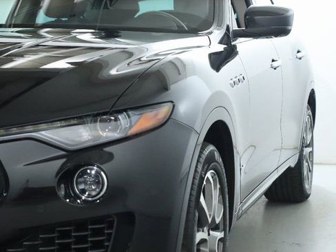 Used 2018 Maserati Levante S GranLusso image 4