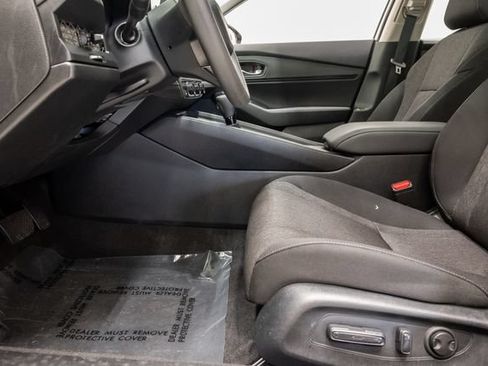 Used 2025 Honda Accord SE image 9