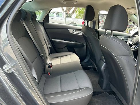 Used 2024 Kia Forte LXS w/ LXS Technology Package FWD image 39