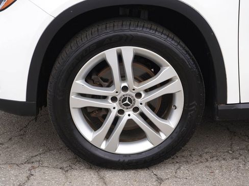 Used 2018 Mercedes-Benz GLA 250 4MATIC image 10