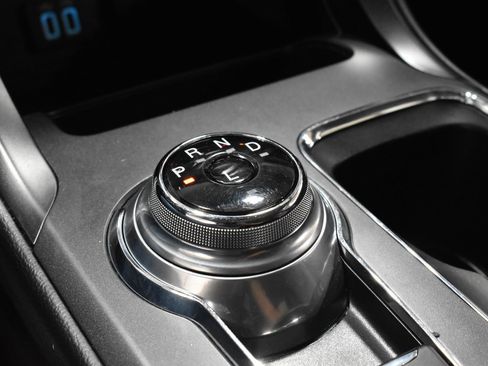 Used 2020 Ford Fusion Energi Titanium image 21