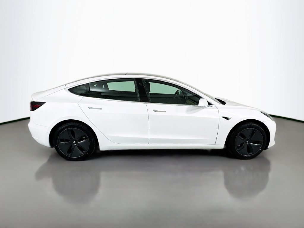 Used 2020 Tesla Model 3 Standard Range RWD image 9