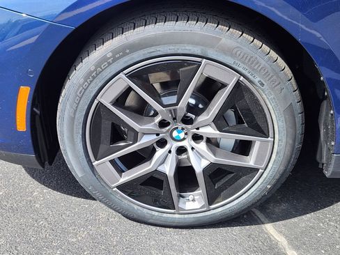 New 2026 BMW 530i xDrive w/ Premium Package AWD/4WD image 7