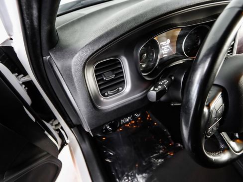 Used 2023 Dodge Charger SXT image 27