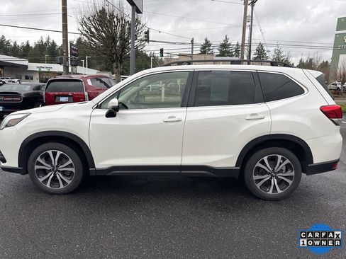 Used 2023 Subaru Forester Limited image 2