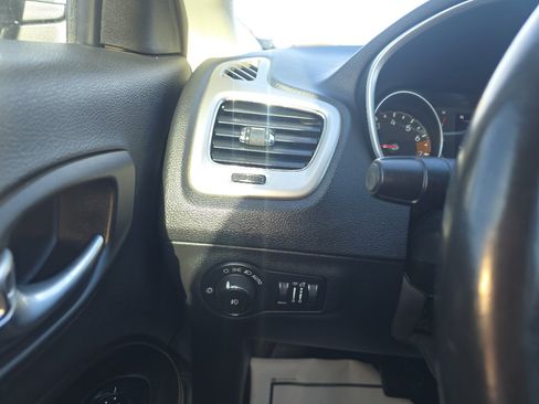 Used 2019 Jeep Compass Latitude w/ Safety & Security Group AWD/4WD image 22