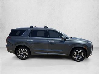 Used 2022 Hyundai Palisade Calligraphy FWD video 4