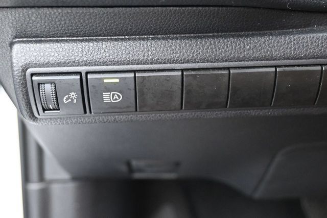 Used 2025 Toyota Corolla LE FWD image 17