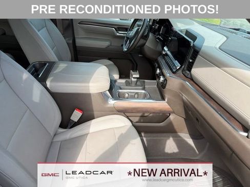 Used 2023 GMC Sierra 1500 SLT w/ SLT Premium Plus Package AWD/4WD image 11
