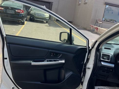 Used 2016 Subaru Impreza 2.0i AWD/4WD image 10