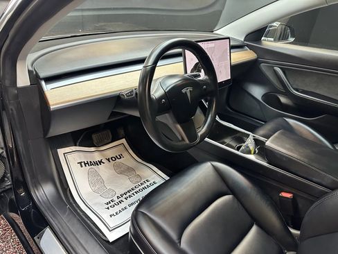 Used 2018 Tesla Model 3 Long Range image 11
