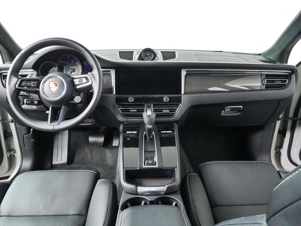 Certified 2026 Porsche Macan GTS AWD/4WD image 21