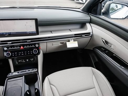 New 2026 Hyundai Tucson Limited AWD/4WD image 18