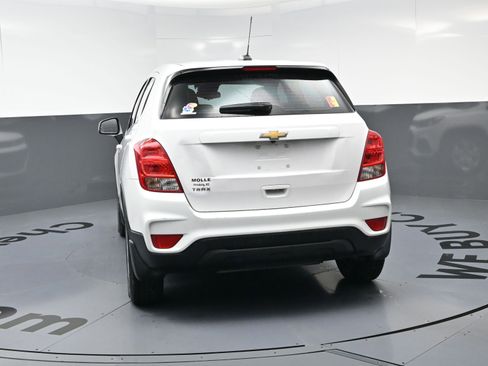 Used 2019 Chevrolet Trax LS FWD image 8