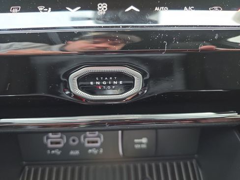 New 2026 Jeep Grand Cherokee Altitude AWD/4WD image 29