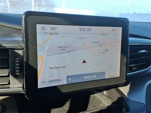 Used 2020 Ford Explorer XLT w/ Equipment Group 202A image 15