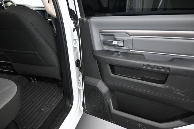 Used 2023 RAM 1500 Classic SLT w/ Electronics Group AWD/4WD image 19