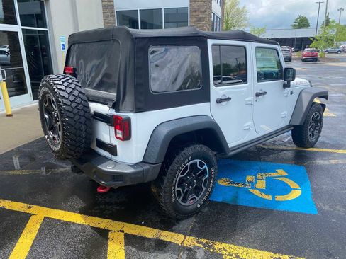 Used 2016 Jeep Wrangler Unlimited Rubicon AWD/4WD image 4