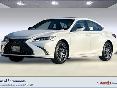 New 2025 Lexus ES 300h w/ Premium Package