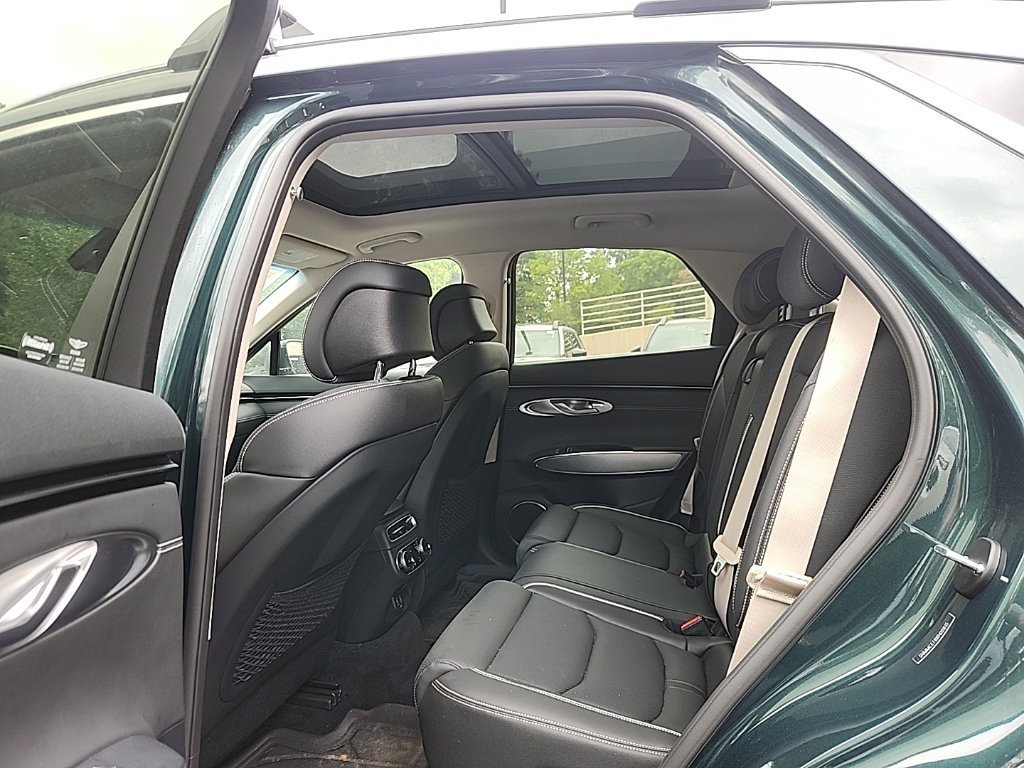 Used 2024 Genesis Electrified GV70 AWD/4WD image 18