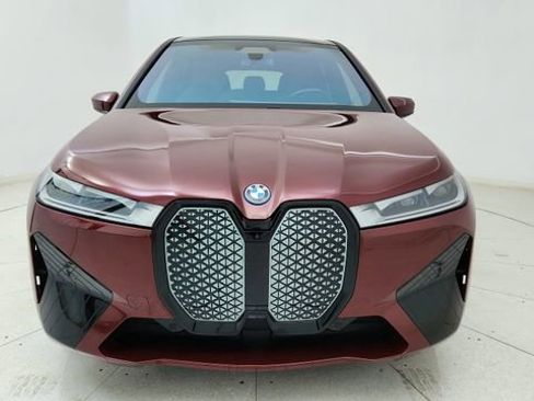 Used 2024 BMW iX xDrive50 w/ Premium Package AWD/4WD image 2