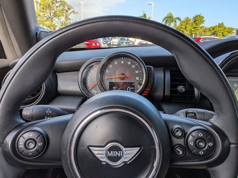 Used 2016 MINI Cooper Convertible FWD image 24