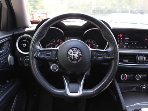 Used 2020 Alfa Romeo Stelvio Ti w/ Active Blind Spot Package AWD/4WD image 41