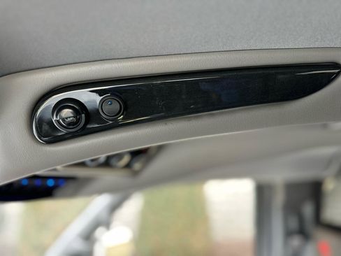 Used 2023 GMC Savana 2500 image 43