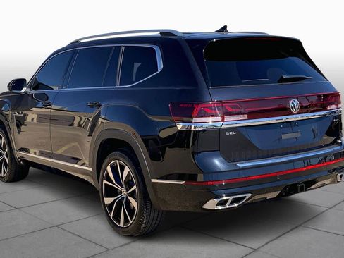 Used 2025 Volkswagen Atlas SEL Premium R-Line image 12