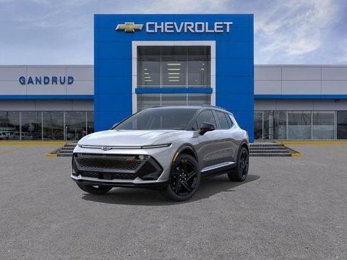 New 2026 Chevrolet Equinox EV RS FWD image 8