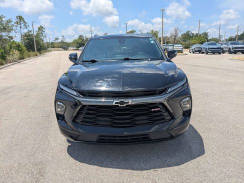 Used 2023 Chevrolet Blazer RS FWD image 3