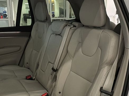 New 2026 Volvo XC90 T8 Ultra w/ Protection Package Premier AWD/4WD image 26